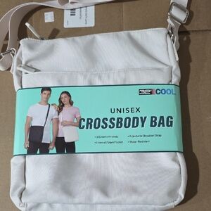 32 Degrees White Crossbody Messenger Bag